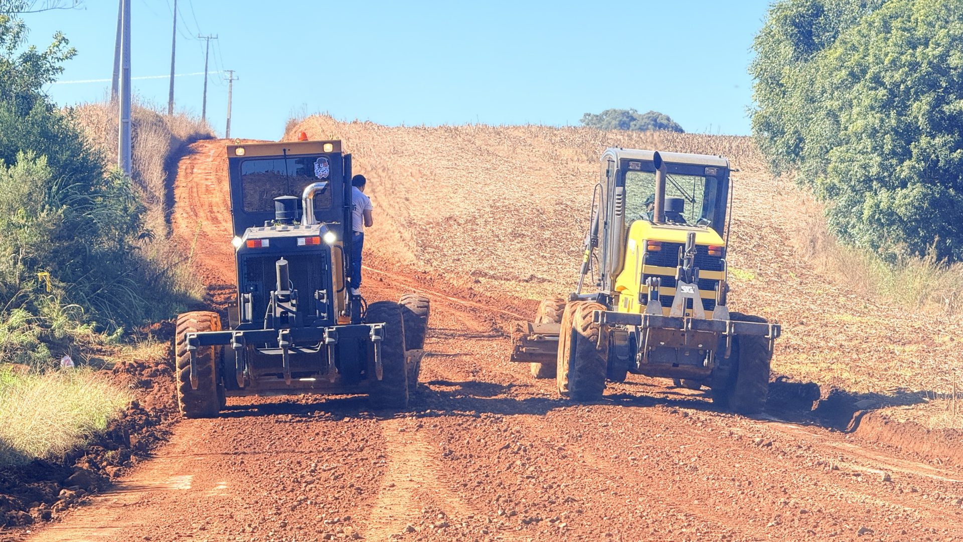 Estradas revitalizadas na localidade de Pinhãozinho vão beneficiar comunidade e fortalecer turismo rural em Guarapuava