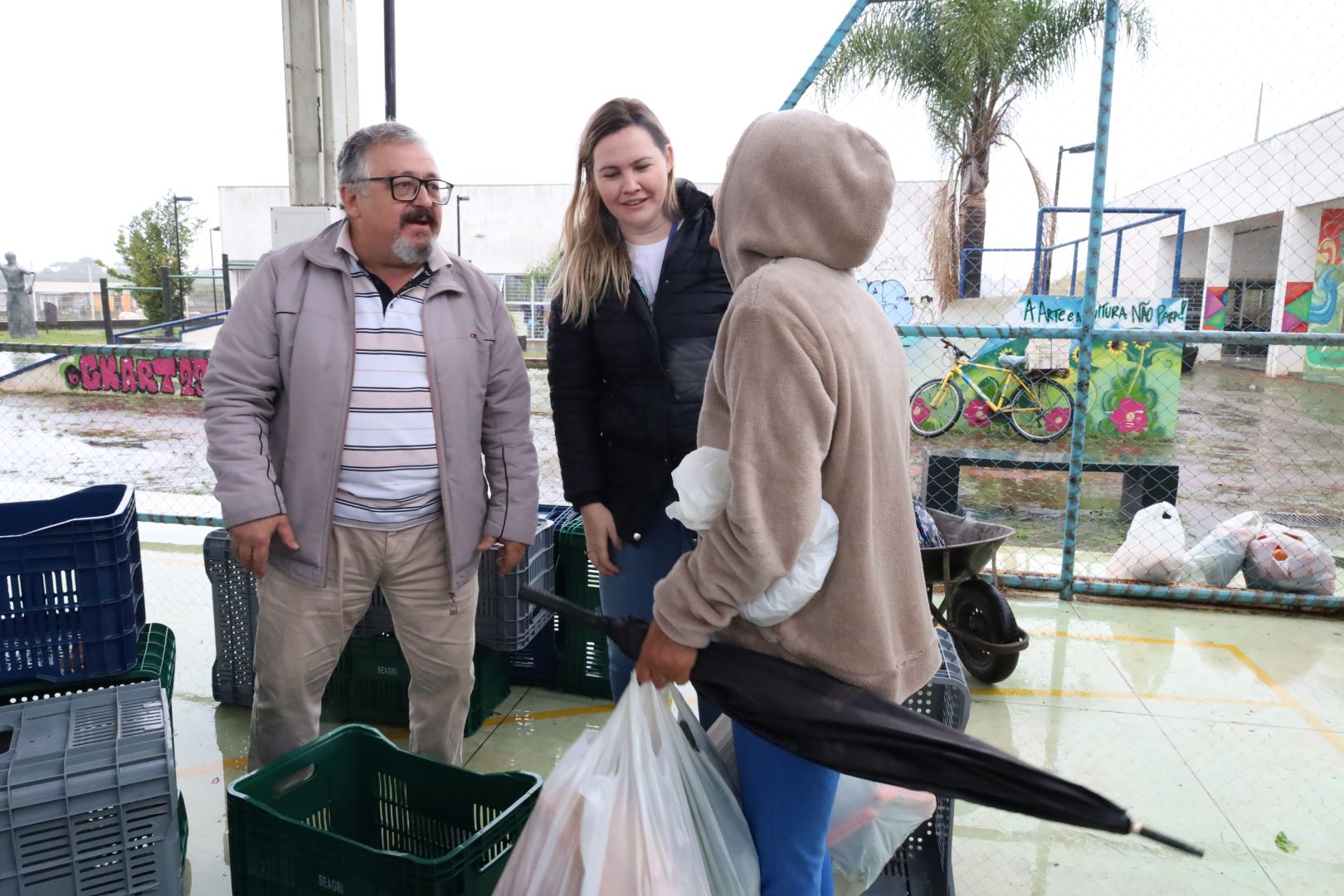 Feira Sustentável garante acesso a alimentos para famílias atendidas pelos CRAS do Jardim das Américas e Residencial 2000
