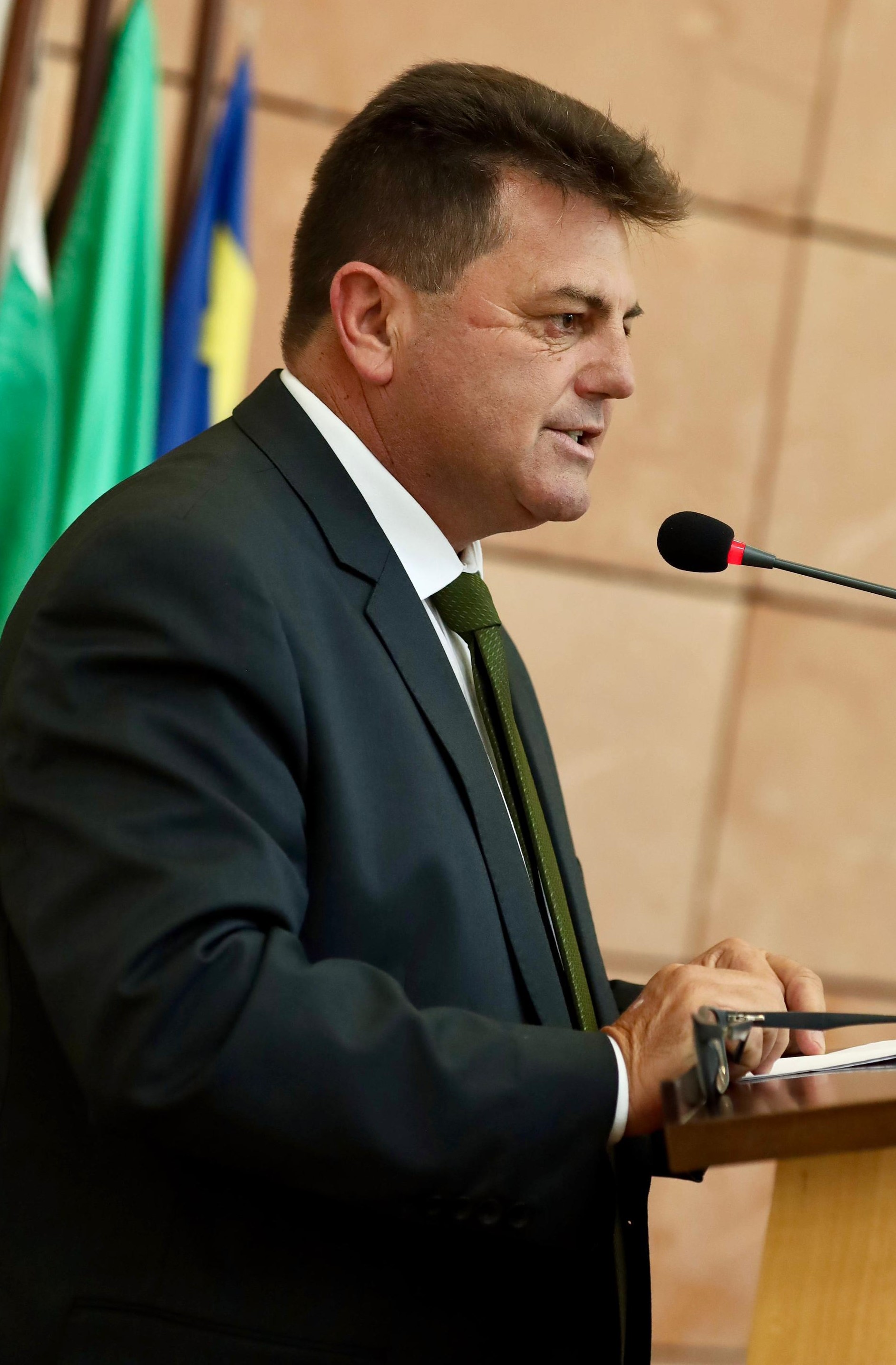  Prefeito Denilson Baitala autoriza reajuste de 5% aos servidores municipais; percentual acima do índice de inflação 