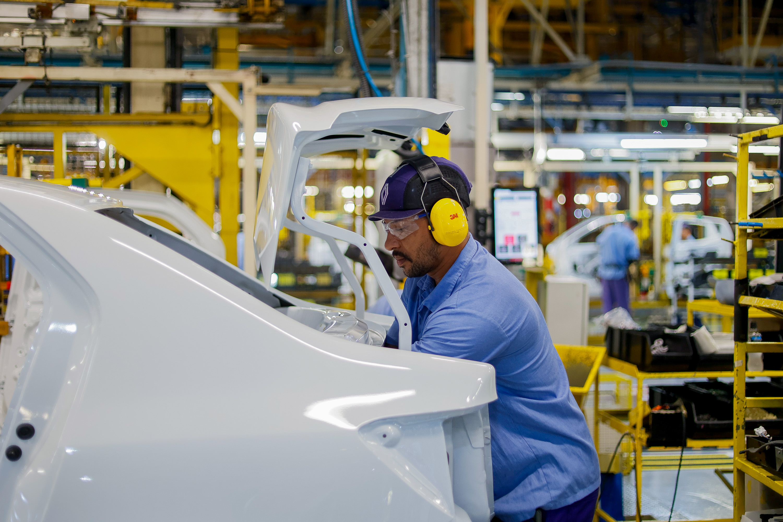 Volta do feriado de Tiradentes tem 22,4 mil vagas de emprego abertas em todo o Paraná; Guarapuava tem 571 vagas